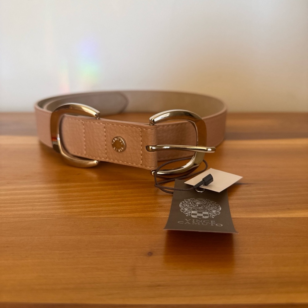 NWT Vince Camuto Women’s Beige / Tan Belt With Silver Buckle Size Medium